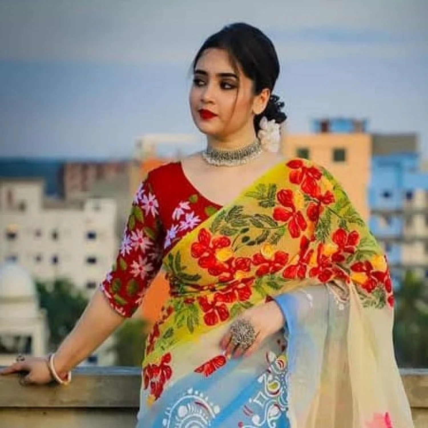 হ্যান্ড প্রিন্ট শাড়ি